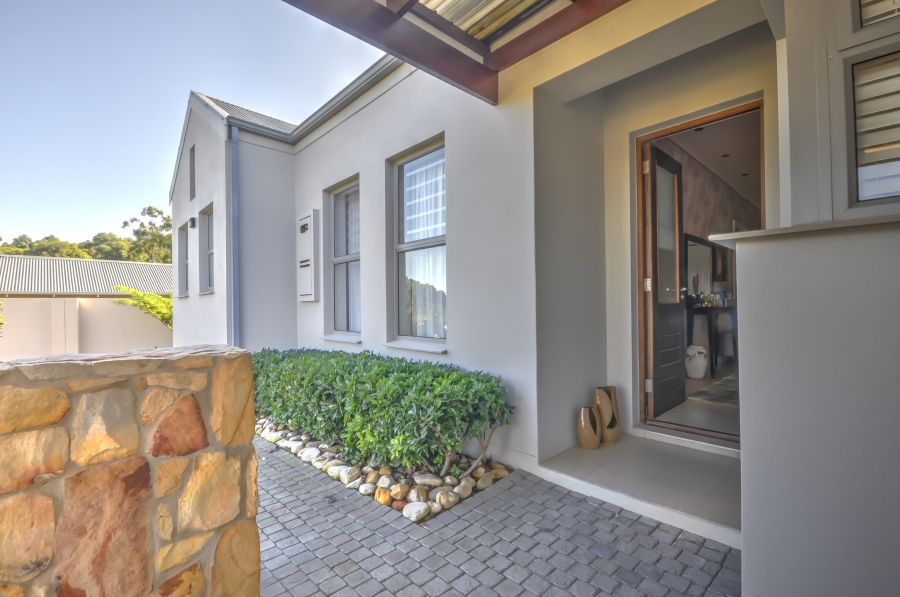 4 Bedroom Property for Sale in Earls Court Lifestyle Estate Western Cape
